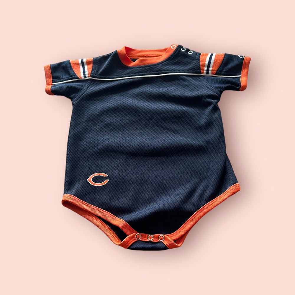 Baby NFL Team Apparel Reebok Chicago Bears Football S/S Bodysuit Size 24 M